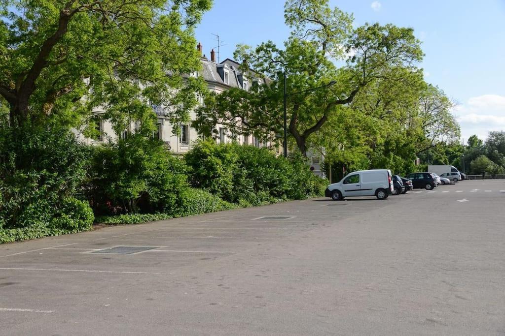 Appartement Charmant Tres Proche Centre-Ville, Parking Gratuits, Mulhouse Centre Kültér fotó